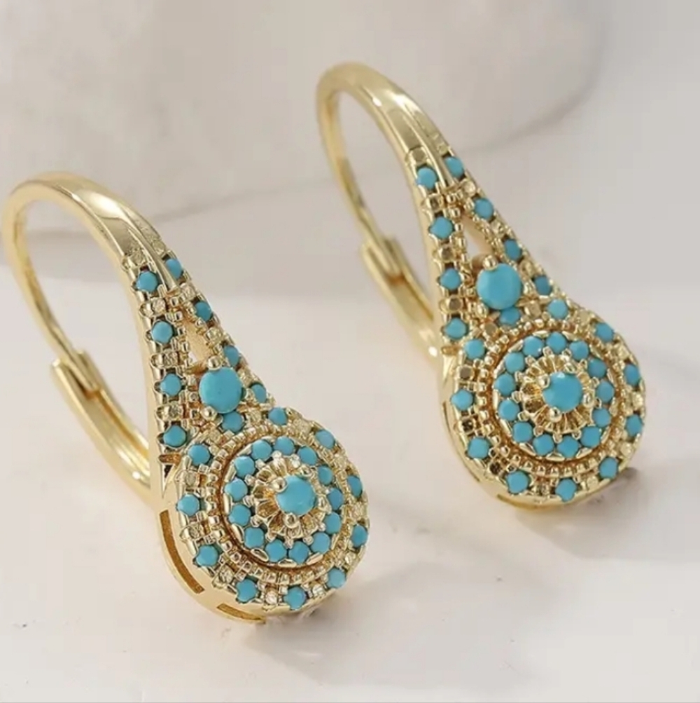 NEW! 18K Elegant Gold and Turquoise Leverback Earrings